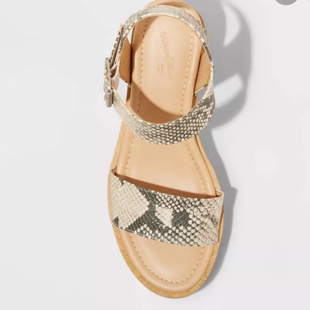 Universal Thread Gray Snake Ember Platform NWT - image 3